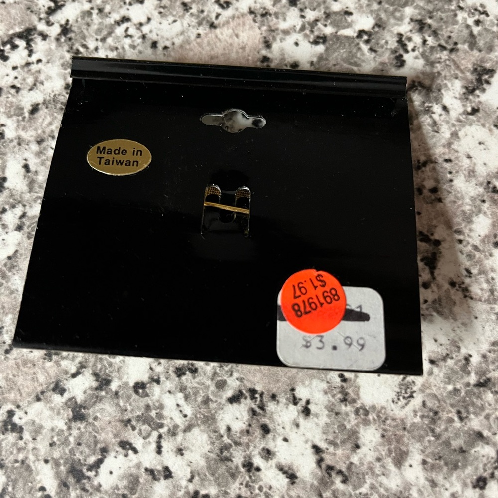 Batman pin bundle - Picture 6 of 8